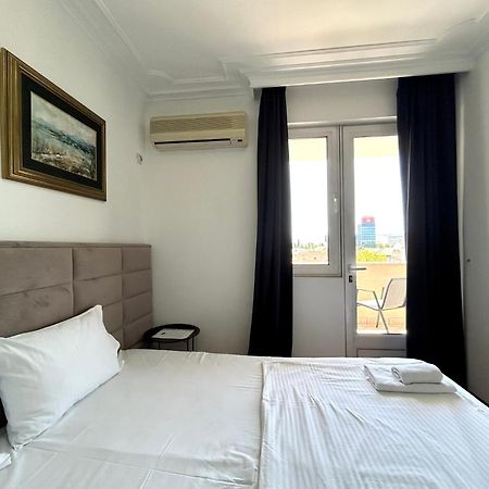 Hotel Bojatours Подгориця Екстер'єр фото