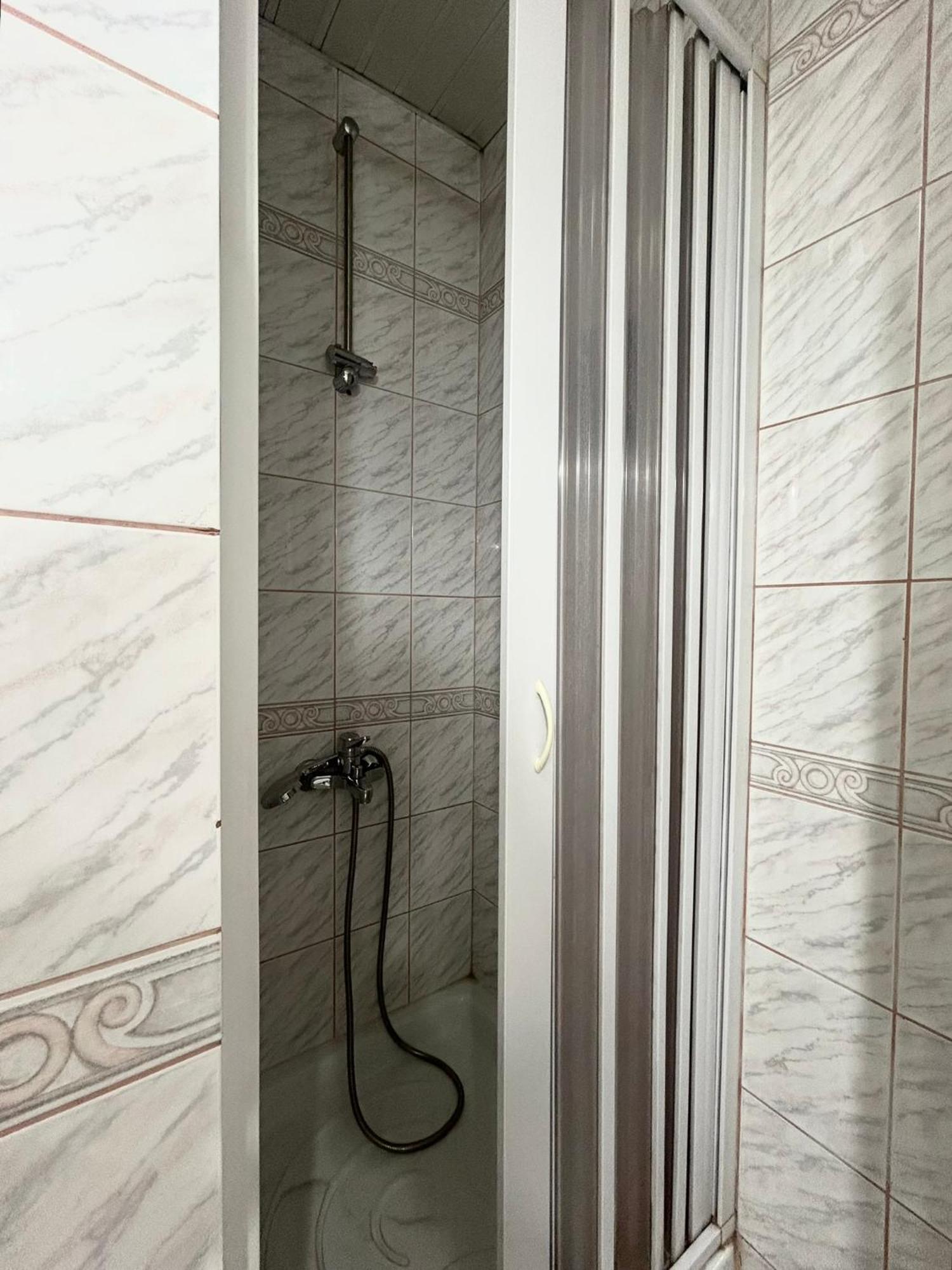 Hotel Bojatours Подгориця Екстер'єр фото